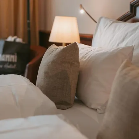 Hotell Manni 4*